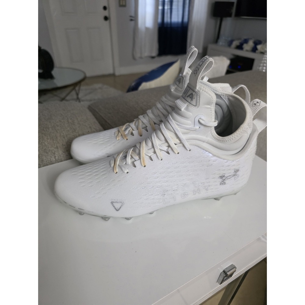 Under Armour UA Spotlight Lux MC 2.0 Football Cleats 3025082-100 Men's Size‎ 12